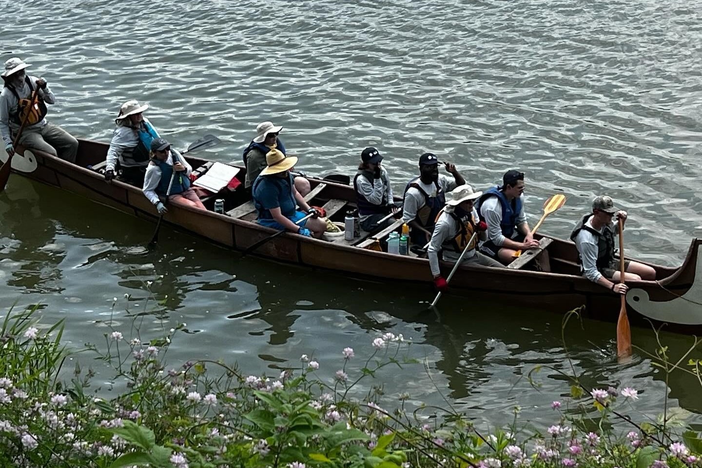 ohio river way cedik community design interns canoeing on ohio river. image credit melody nall_cropped